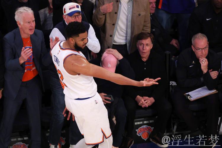 尼克斯迎战猛龙：布伦森NBA杯12月10日精彩表现